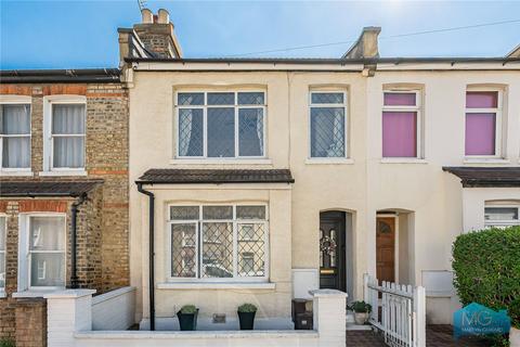 Brackenbury Road, London, N2