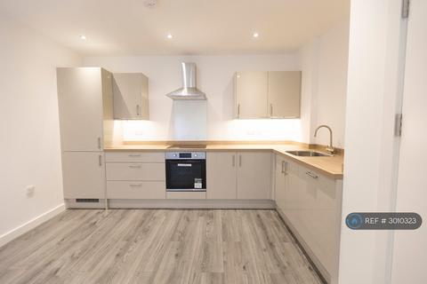 2 bedroom flat to rent, The Headlands, Penryn, TR10