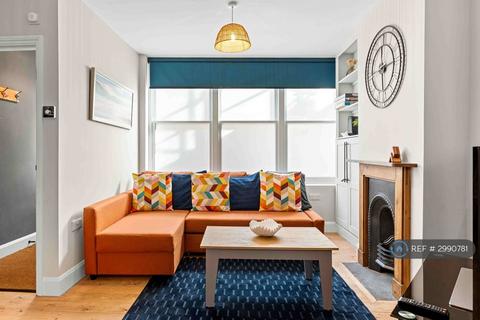 2 bedroom terraced house to rent, Terminus Road, Brighton, BN1
