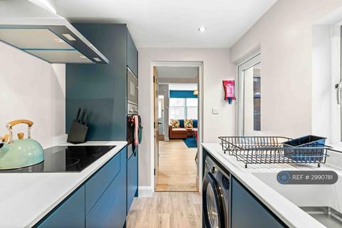 2 bedroom terraced house to rent, Terminus Road, Brighton, BN1