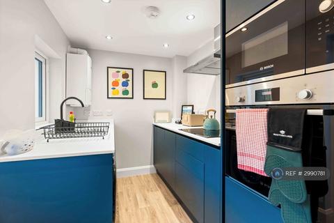 2 bedroom terraced house to rent, Terminus Road, Brighton, BN1