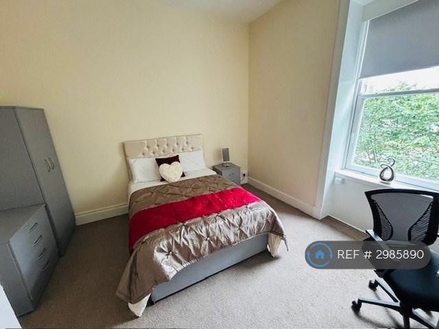 Apartment in Glasgow - View 5