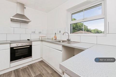 2 bedroom flat to rent, St Annes Park, Bristol, BS4