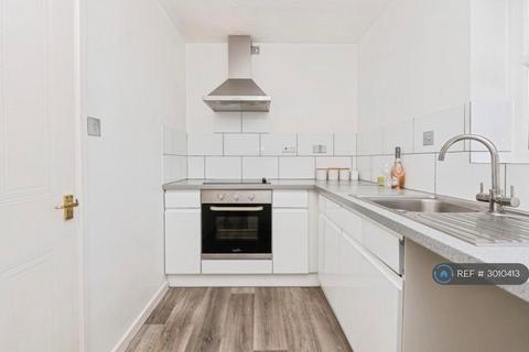 2 bedroom flat to rent, St Annes Park, Bristol, BS4