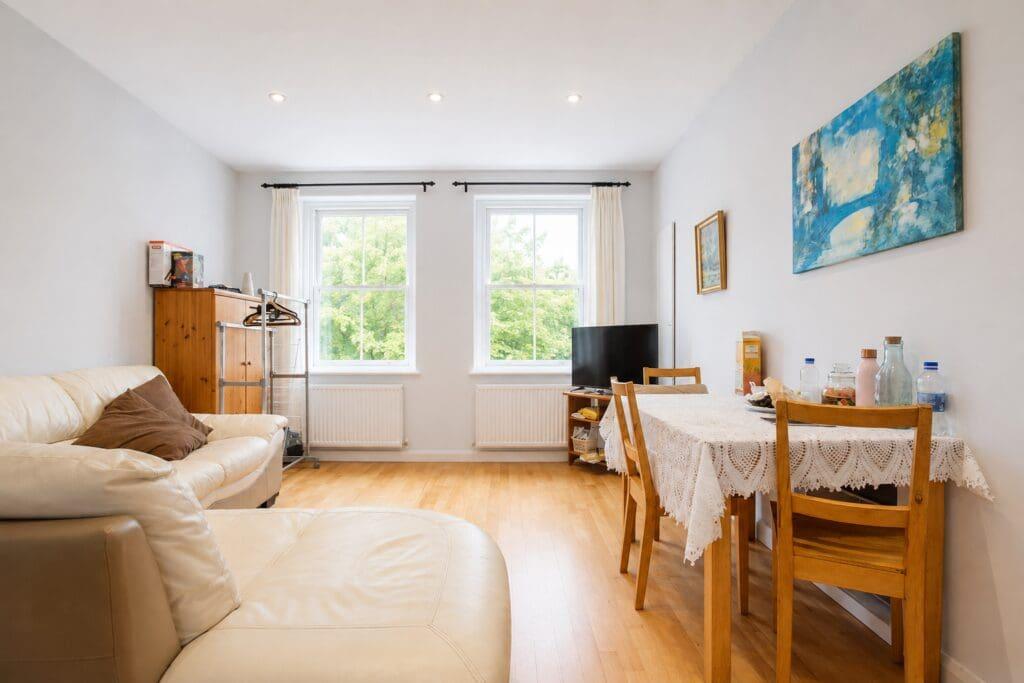 Apartment in Edinburgh - View 2