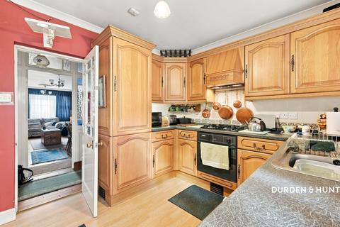 2 bedroom semi-detached house for sale, Sylvan Road, London E11