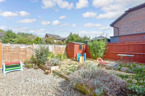 1 bedroom semi-detached house for sale, Gassons Road, Snodland ME6