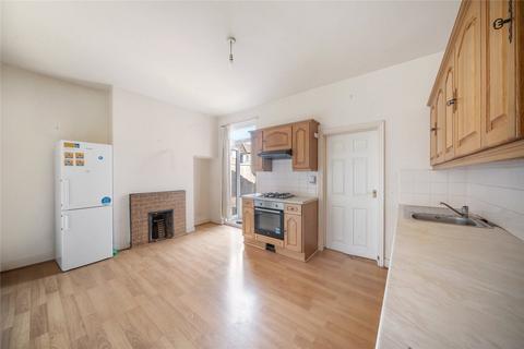 3 bedroom end of terrace house for sale, Gumleigh Road, London, W5