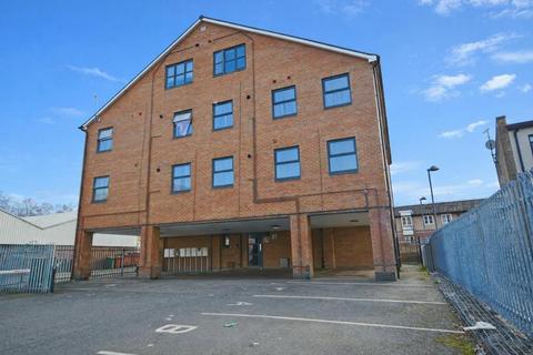 2 bedroom flat to rent, Ash Street, Northampton NN1