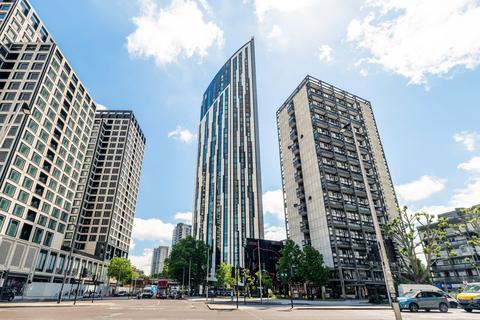 1 bedroom flat for sale, Walworth Road, London, SE1