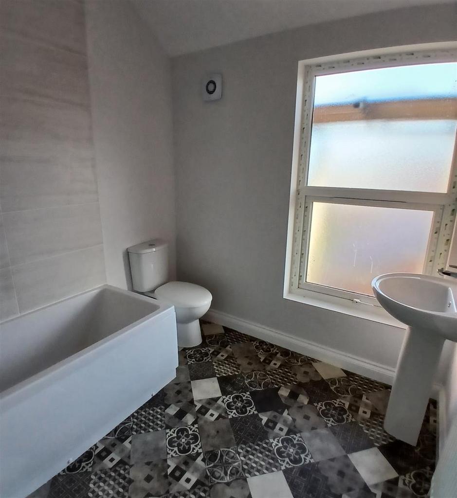 House in East Lindsey, Mablethorpe, Mablethorpe and Sutton - View 5