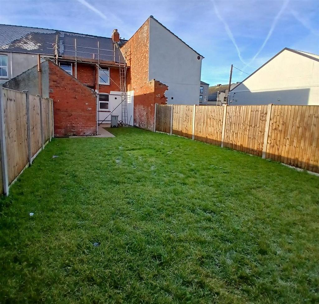 House in East Lindsey, Mablethorpe, Mablethorpe and Sutton - More