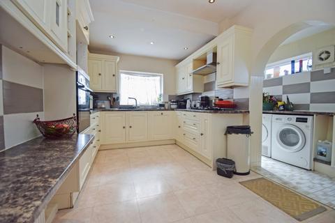 3 bedroom detached house for sale, Burnham Lane, Near Burnham, Berkshire, SL1