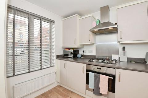 3 bedroom end of terrace house for sale, Candytuft Way, Didcot OX11