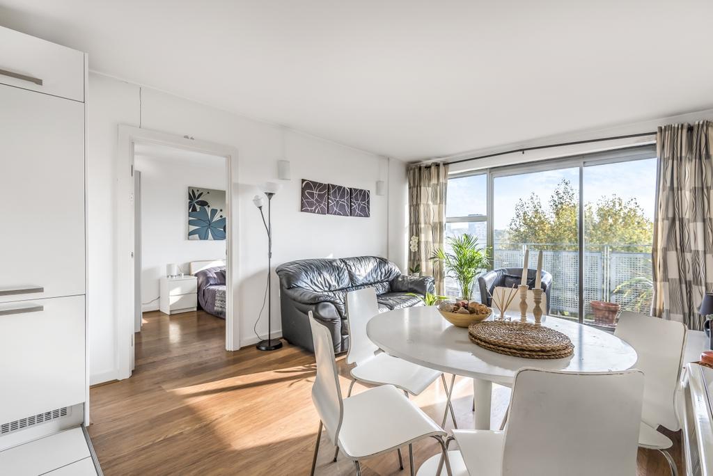 Apartment in London - View 2