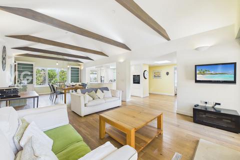 3 bedroom detached bungalow for sale, Queens Road, Bury St. Edmunds IP33