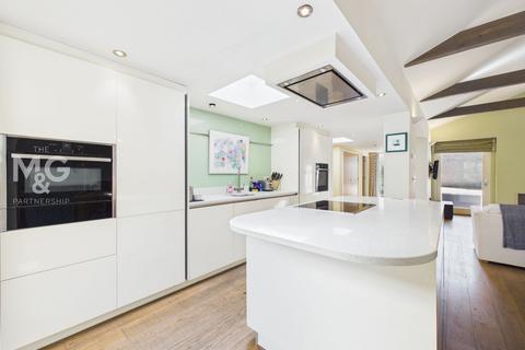3 bedroom detached bungalow for sale, Queens Road, Bury St. Edmunds IP33