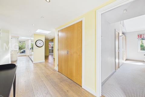 3 bedroom detached bungalow for sale, Queens Road, Bury St. Edmunds IP33