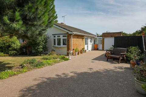 3 bedroom bungalow for sale, Chartwell Avenue, Herne Bay, CT6