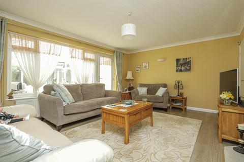 3 bedroom bungalow for sale, Chartwell Avenue, Herne Bay, CT6