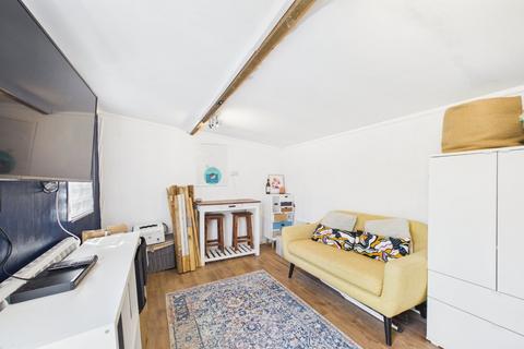 3 bedroom semi-detached house to rent, Church Road, Sandhurst, Berkshire, GU47