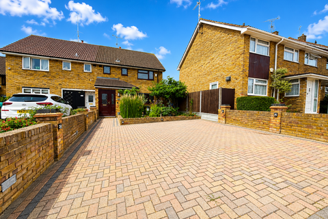3 bedroom semi-detached house for sale, The Fremnells, Basildon, Essex, SS14