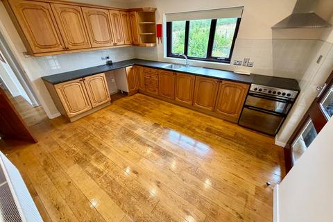 3 bedroom detached bungalow for sale, Llanllwni, Pencader, SA39