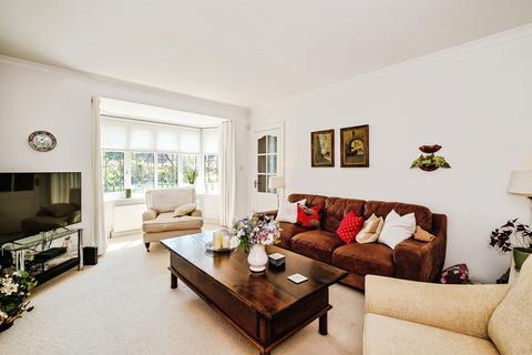 3 bedroom detached house for sale, Offington Avenue, Worthing