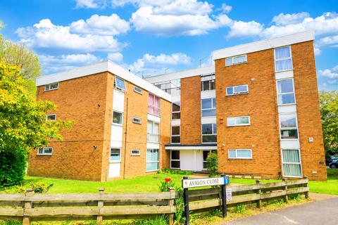 Studio to rent, Avalon Close, Enfield, EN2