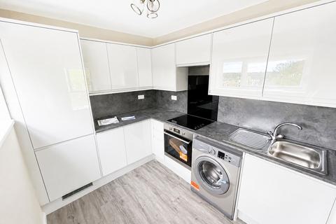 Studio to rent, Avalon Close, Enfield, EN2