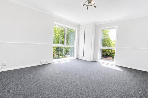 Studio to rent, Avalon Close, Enfield, EN2