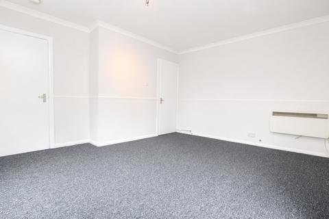 Studio to rent, Avalon Close, Enfield, EN2