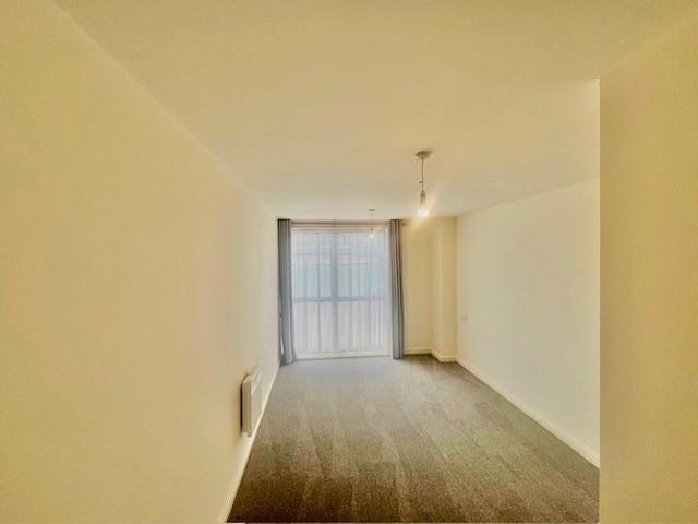 Apartment in Southampton - More