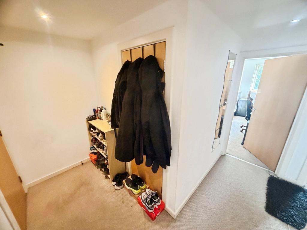 Apartment in Salford, Ordsall - View 4