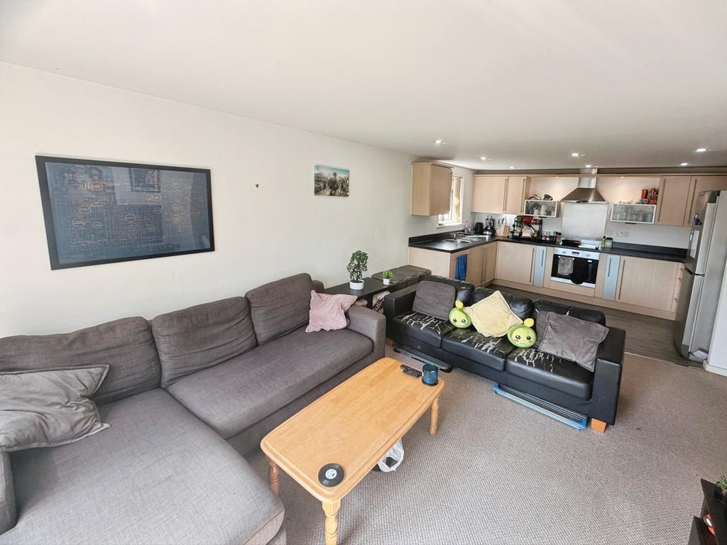 Apartment in Salford, Ordsall - More