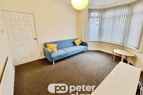 3 bedroom property to rent, Northumberland Street, CARDIFF, CF5