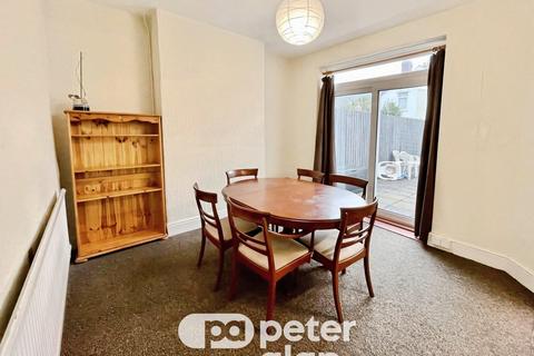 3 bedroom property to rent, Northumberland Street, CARDIFF, CF5