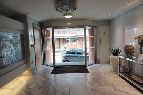 undefined, Minorca Road, WEYBRIDGE