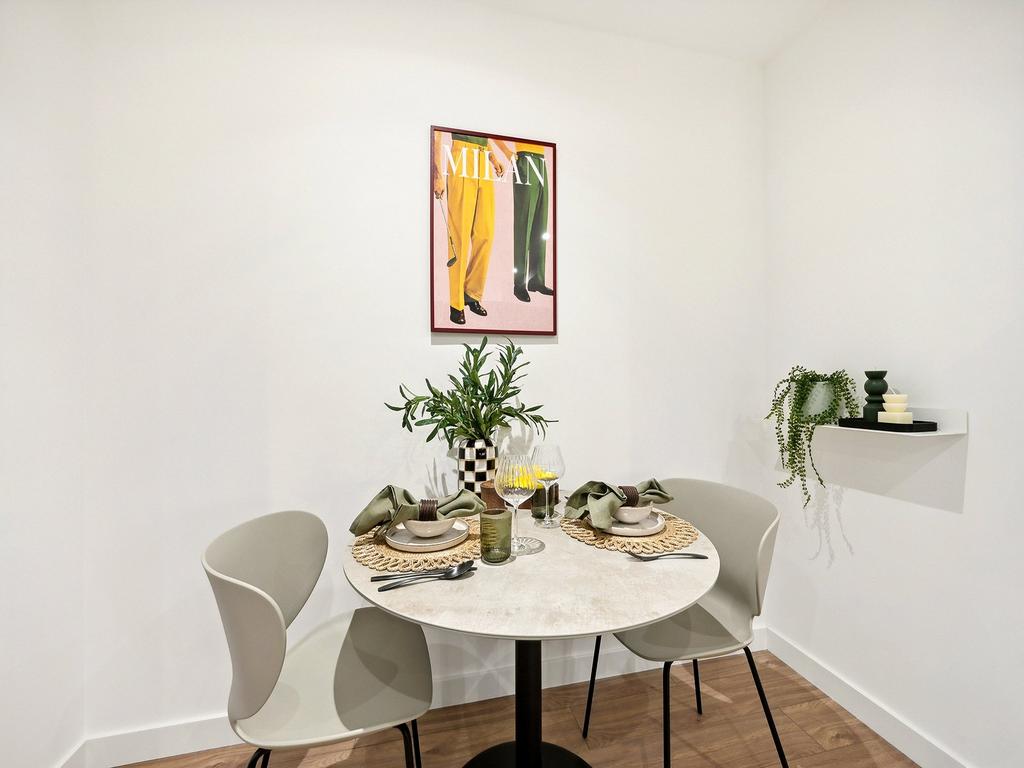 Apartment in London - View 5