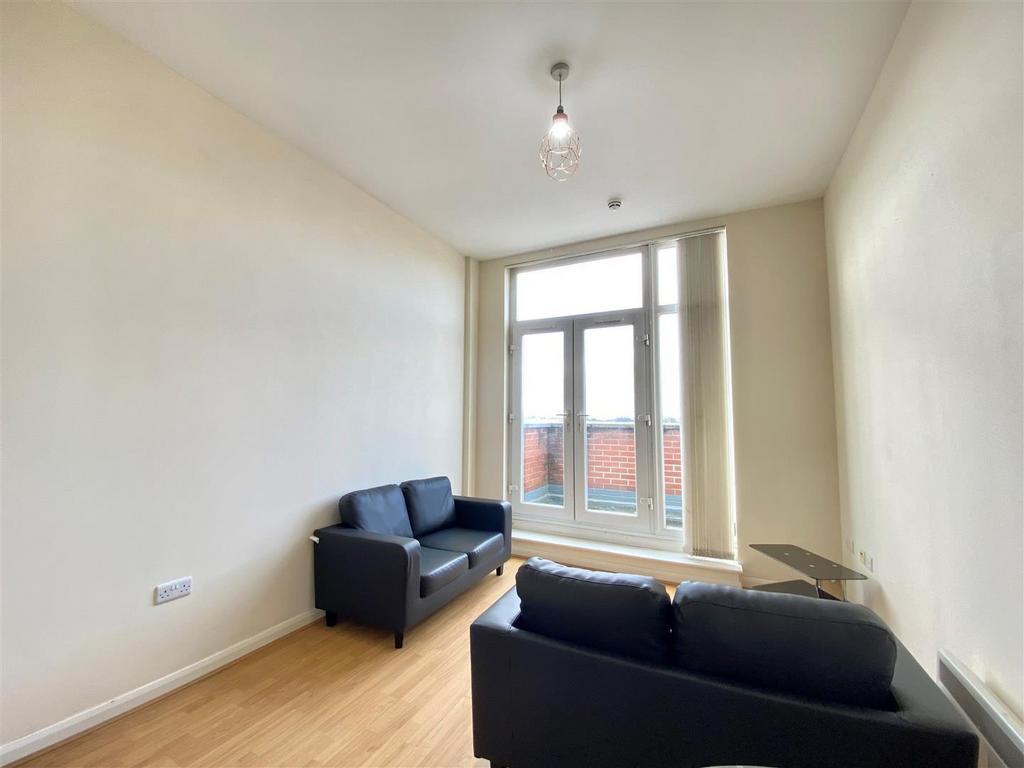 Apartment in Salford - View 2