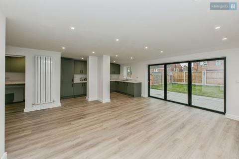3 bedroom semi-detached house for sale, Blagg Avenue, Cheshire CW5