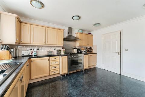 5 bedroom detached house for sale, Stonecross Way, MARCH
