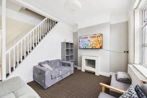 4 bedroom terraced house for sale, Blamires Street, Bradford, West Yorkshire, BD7