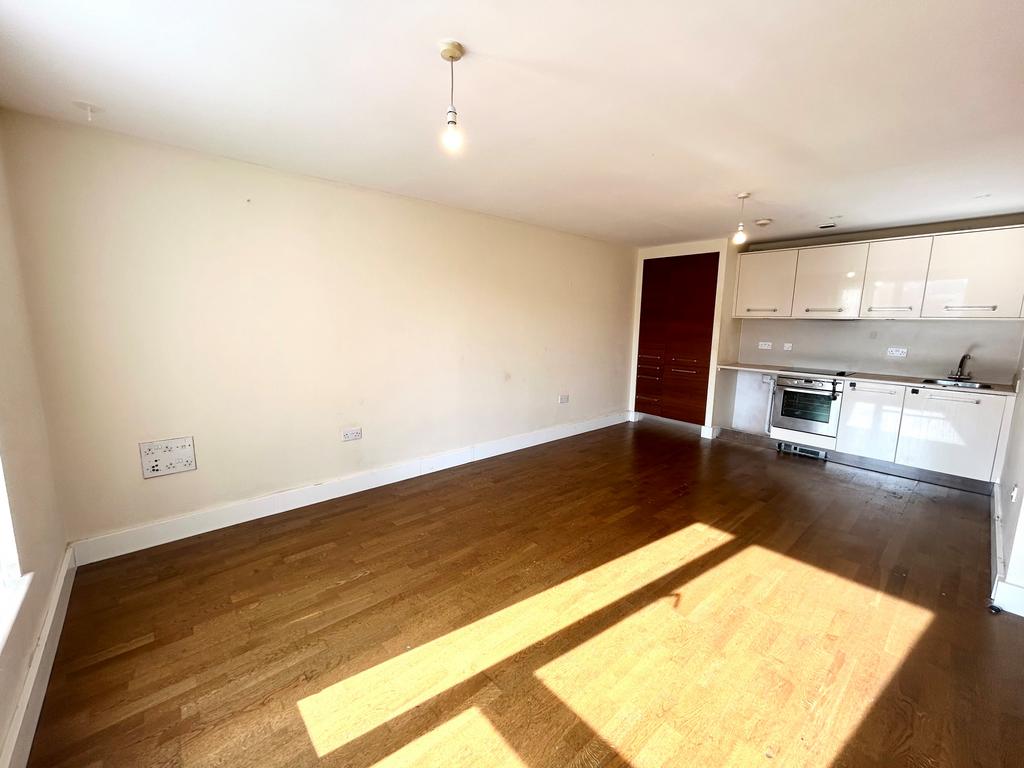 Apartment in Cardiff - View 2