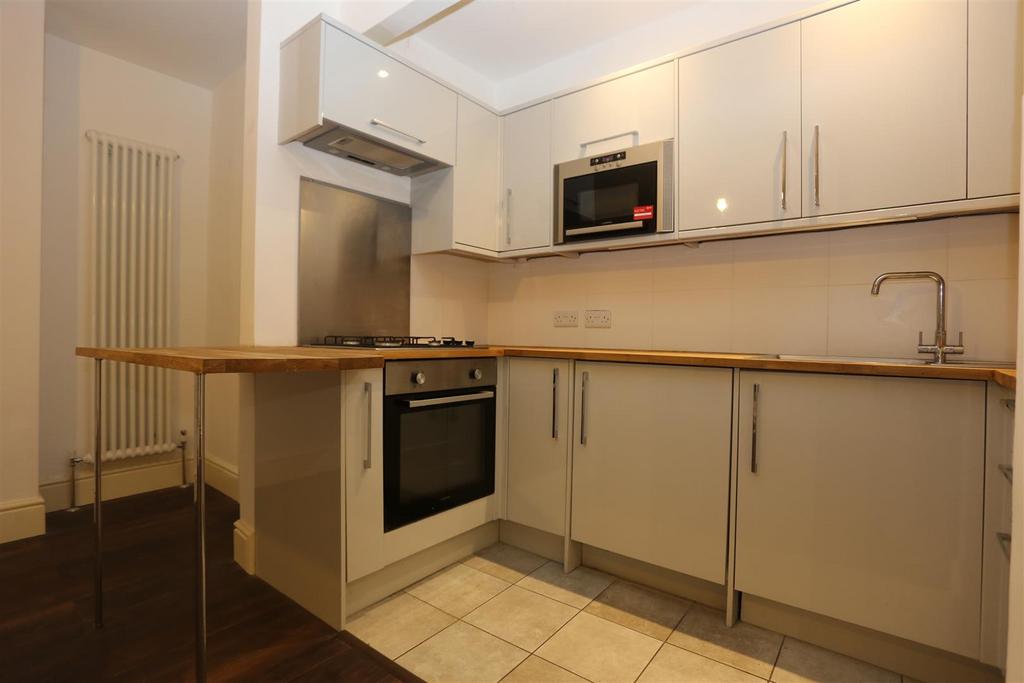 Apartment in Brighton - More