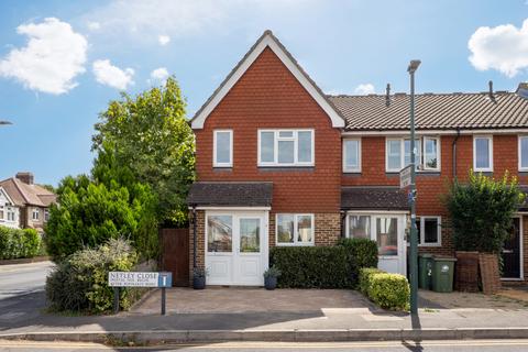 2 bedroom end of terrace house for sale, Popinjays Row, Cheam SM3