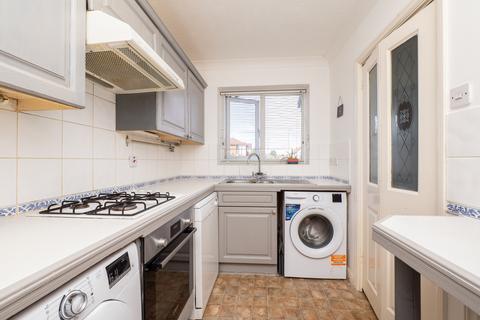2 bedroom end of terrace house for sale, Popinjays Row, Cheam SM3