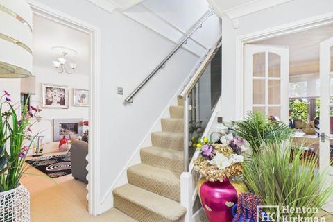 4 bedroom detached house for sale, London Road, Wickford