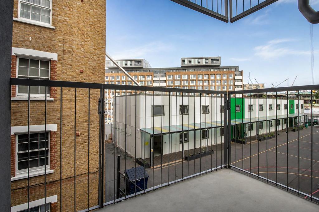 Apartment in London - View 2