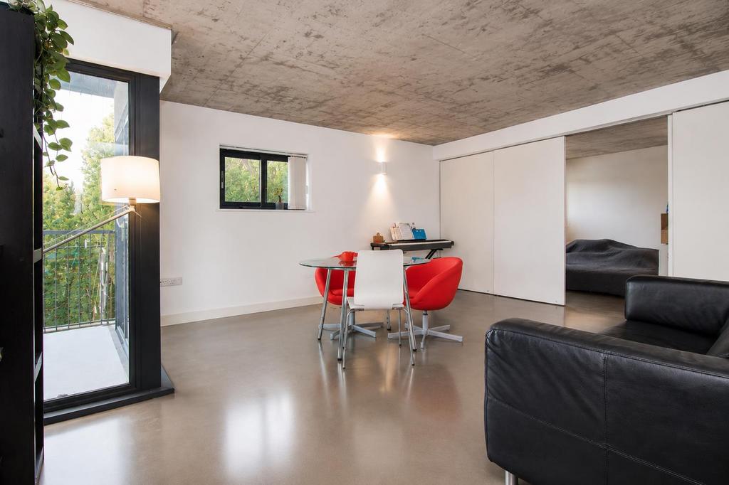 Apartment in London - View 3